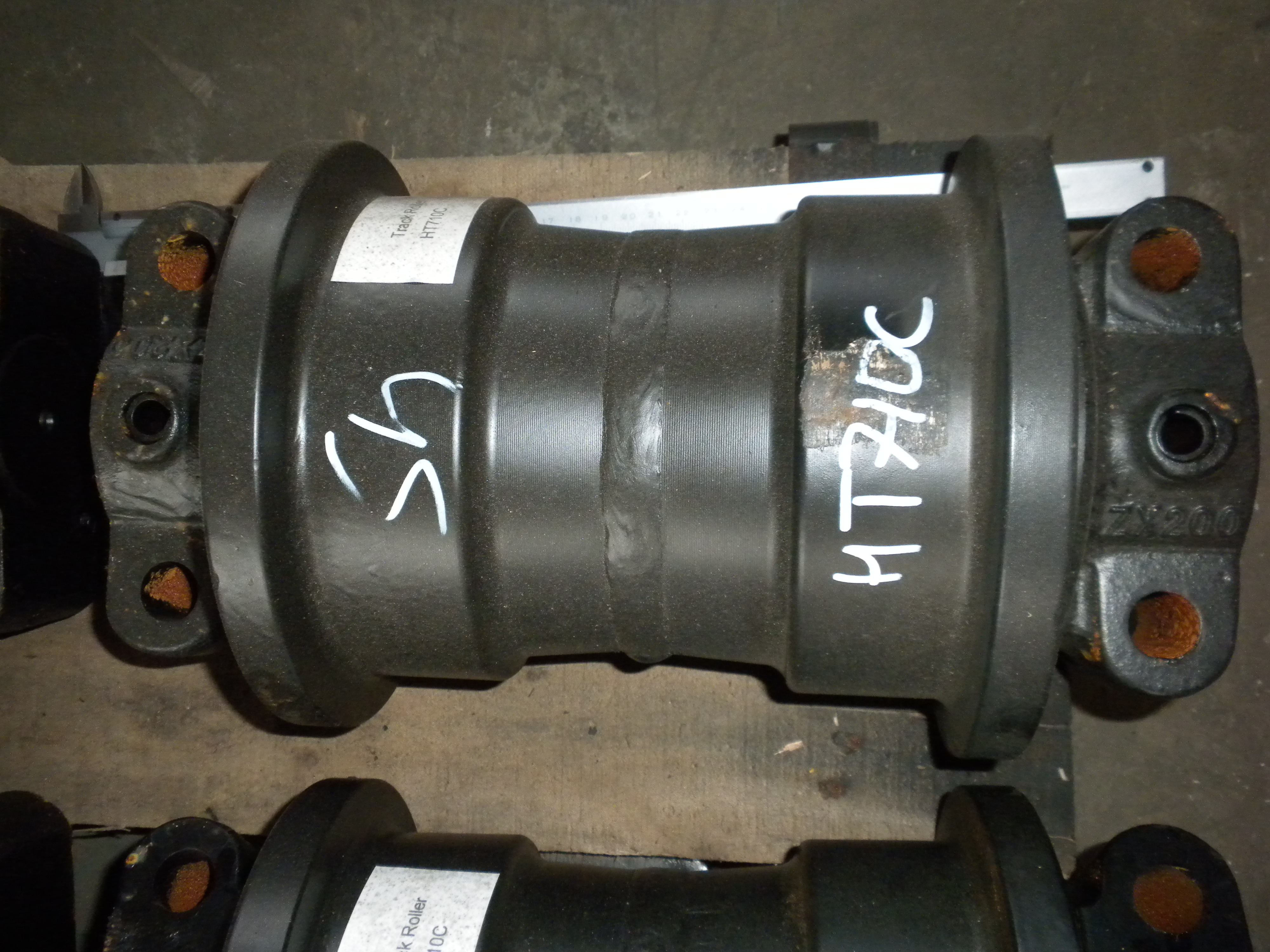 Track roller assy SF OEM HT710C